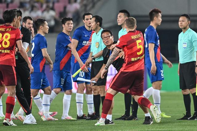 阿拉巴自由转会加盟乌迪内斯，合同期限至2027年